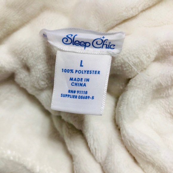 SOLD! Sleepy chic Robe - Picture 4 of 4